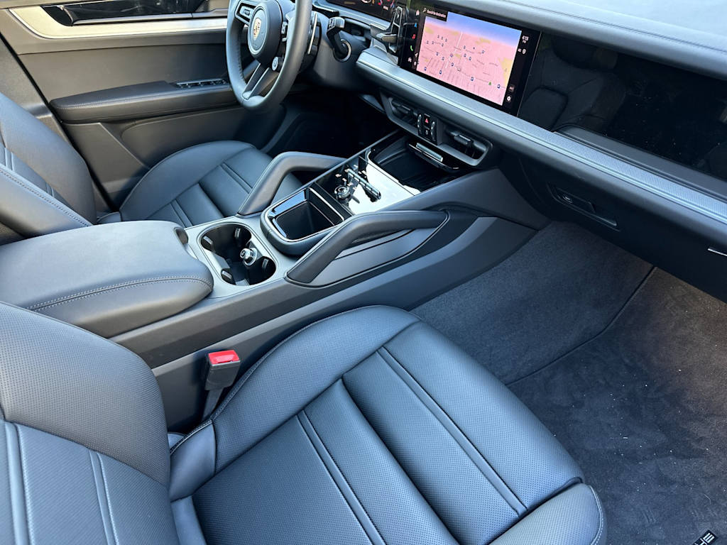 Thumbnail: 2025 Porsche Cayenne - 13
