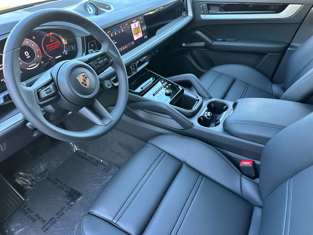 Thumbnail: 2025 Porsche Cayenne - 2
