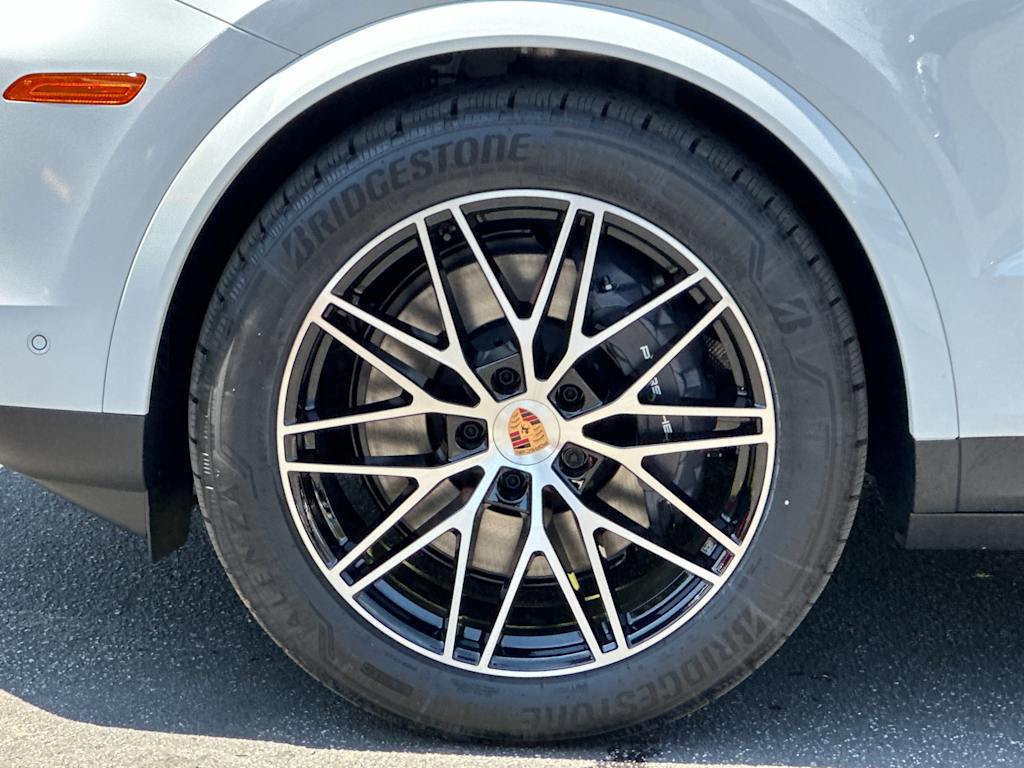 Thumbnail: 2026 Porsche Cayenne - 8