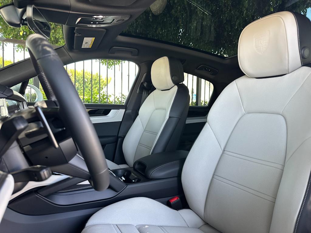 Thumbnail: 2026 Porsche Cayenne - 10