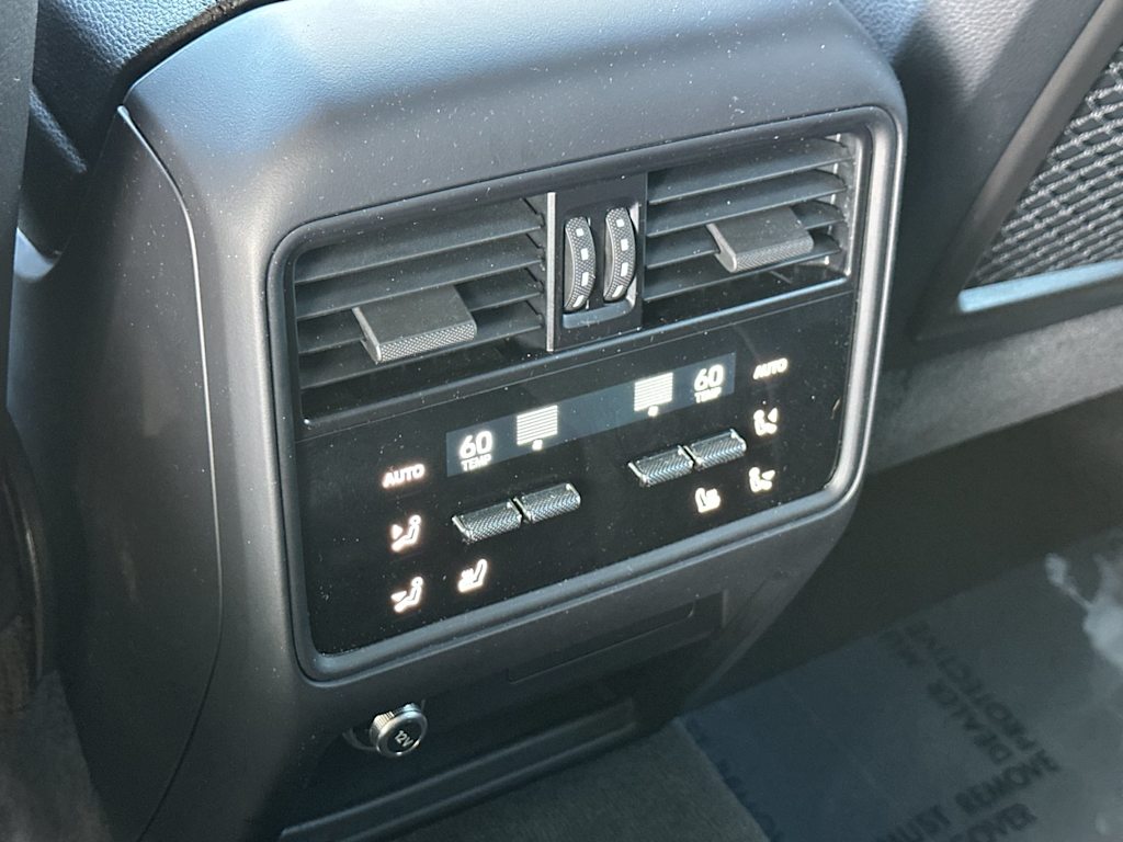Thumbnail: 2024 Porsche Cayenne - 23