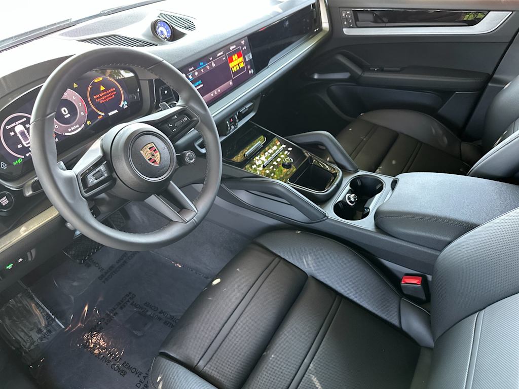 Thumbnail: 2025 Porsche Cayenne - 2