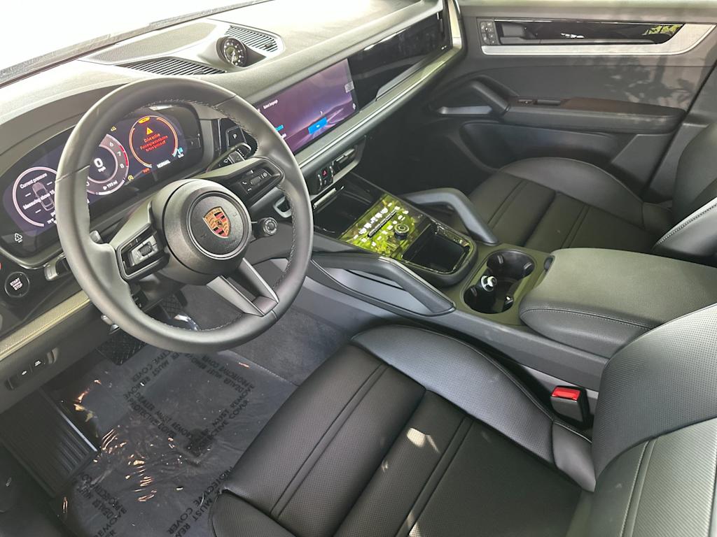 Thumbnail: 2026 Porsche Cayenne - 2