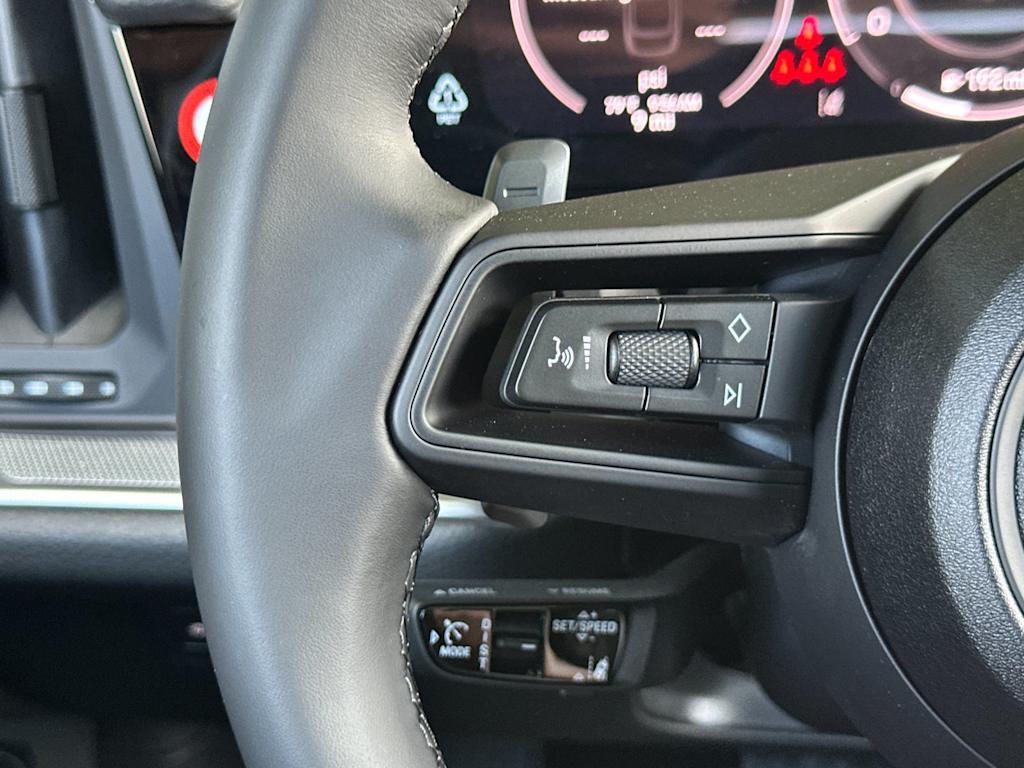 Thumbnail: 2026 Porsche Cayenne - 30