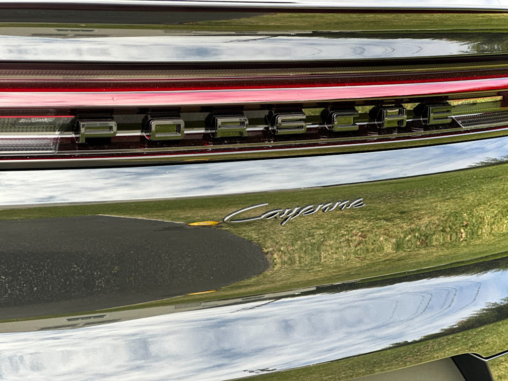 Thumbnail: 2026 Porsche Cayenne - 18