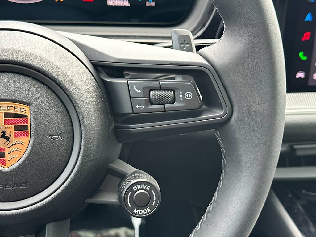 Thumbnail: 2026 Porsche Cayenne - 30