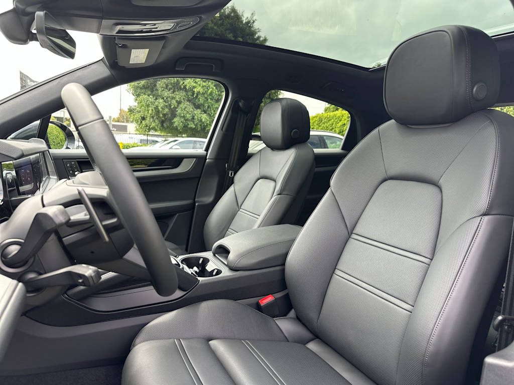 Thumbnail: 2026 Porsche Cayenne - 11