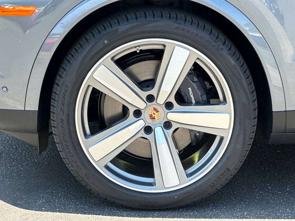 Thumbnail: 2026 Porsche Cayenne - 8