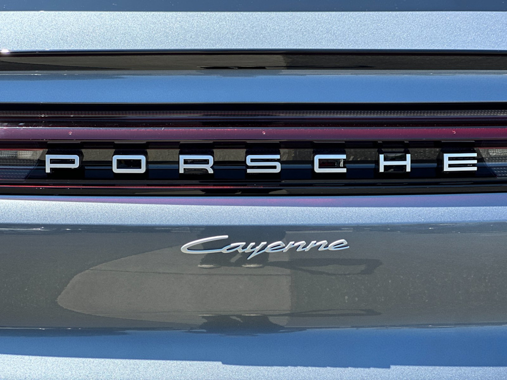Thumbnail: 2026 Porsche Cayenne - 7