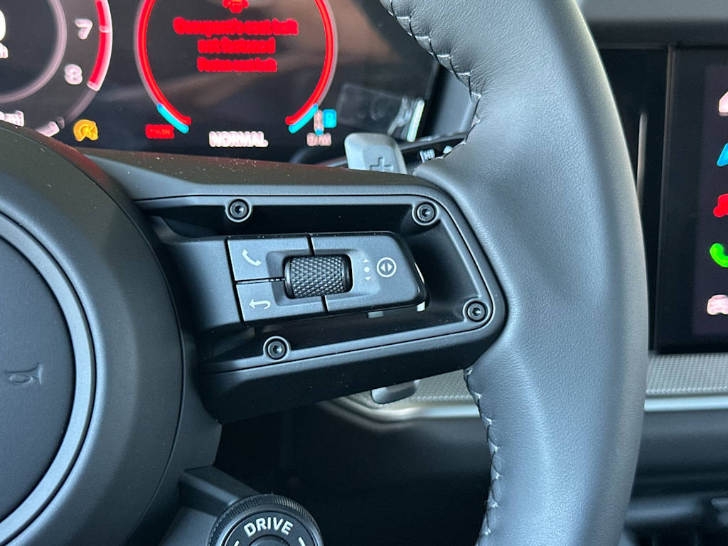 Thumbnail: 2026 Porsche Cayenne - 32