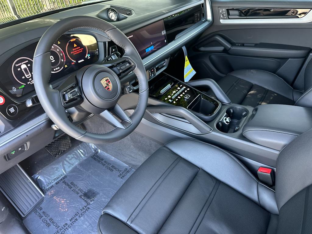 Thumbnail: 2026 Porsche Cayenne - 2