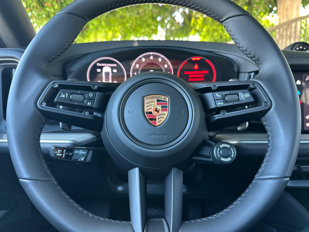 Thumbnail: 2026 Porsche Cayenne - 30