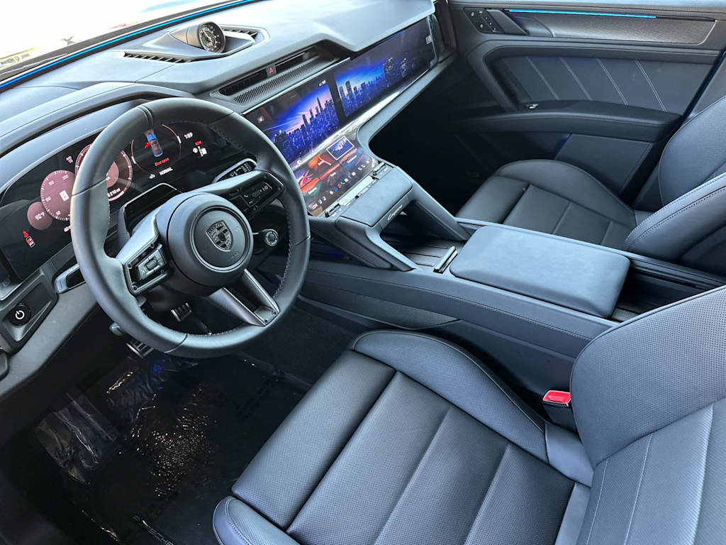 Thumbnail: 2026 Porsche Cayenne - 2