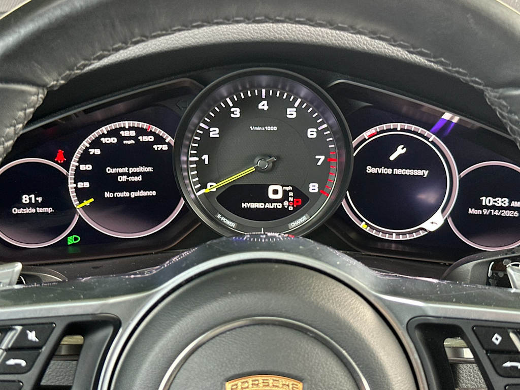 Thumbnail: 2023 Porsche Cayenne - 16