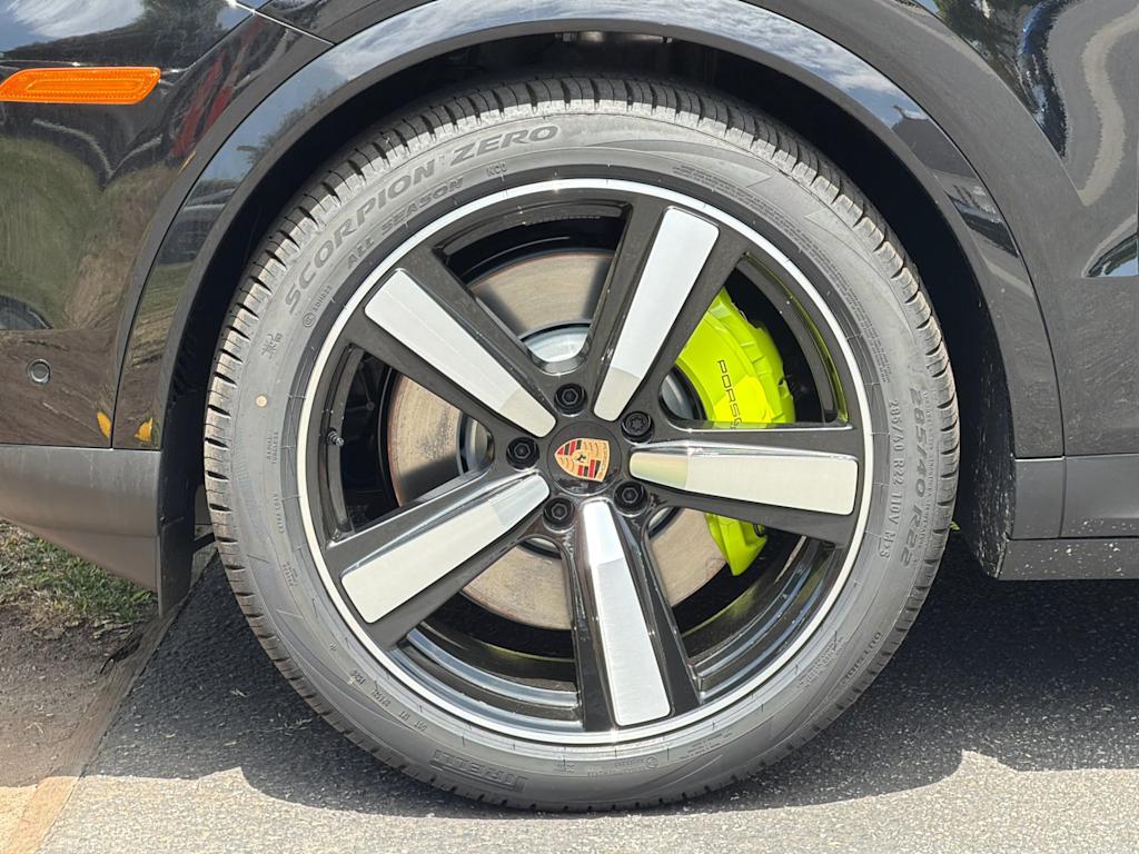 Thumbnail: 2026 Porsche Cayenne - 8