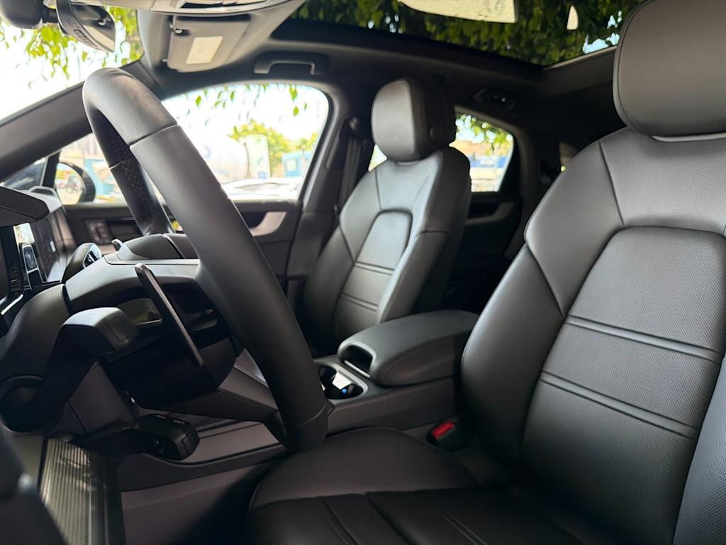 Thumbnail: 2026 Porsche Cayenne - 10