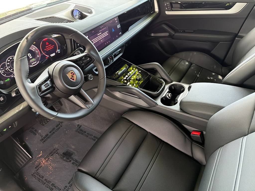 Thumbnail: 2026 Porsche Cayenne - 2