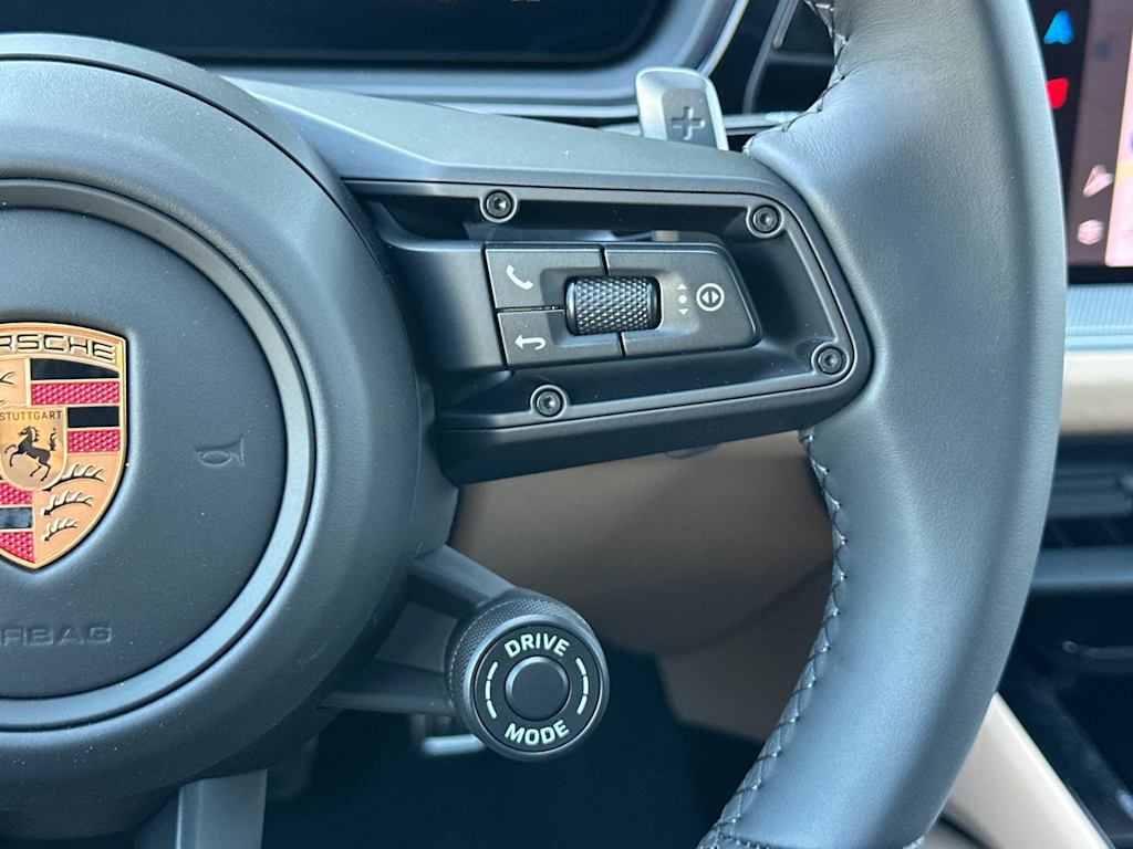 Thumbnail: 2026 Porsche Cayenne - 31