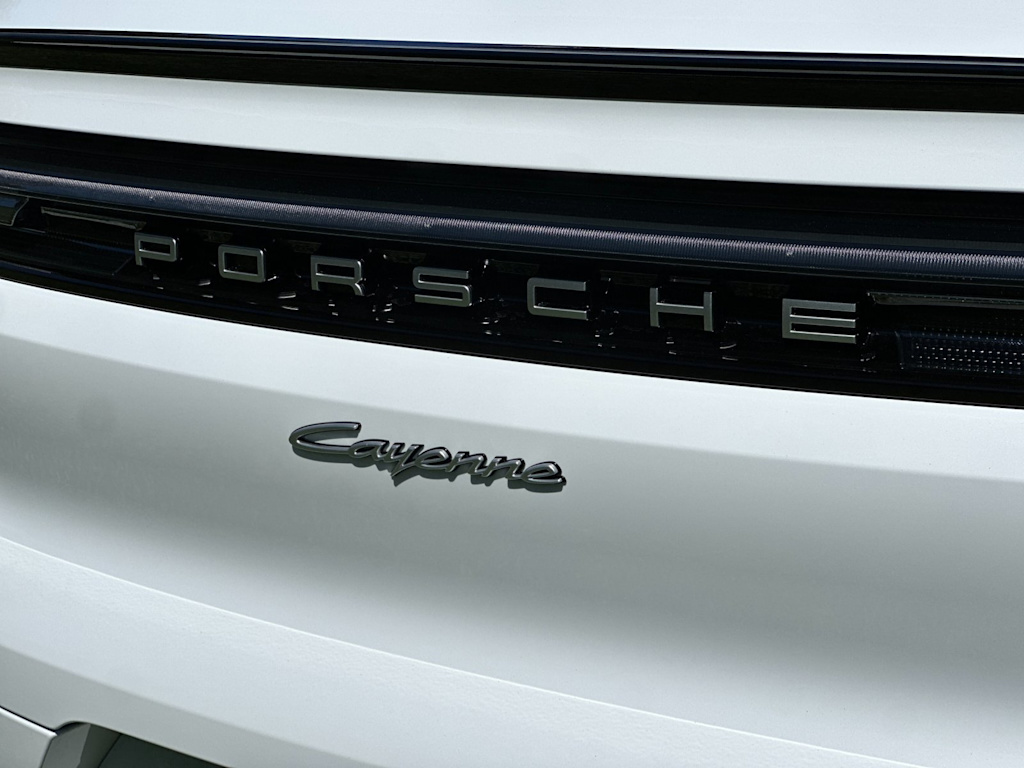 Thumbnail: 2026 Porsche Cayenne - 7