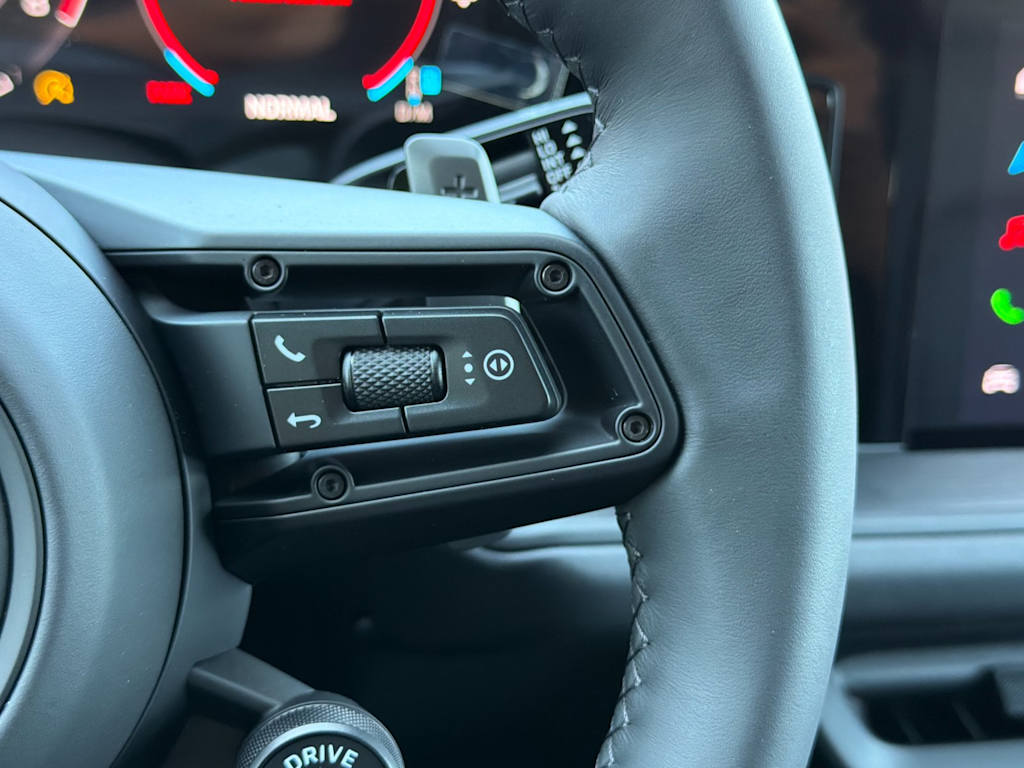Thumbnail: 2026 Porsche Cayenne - 33