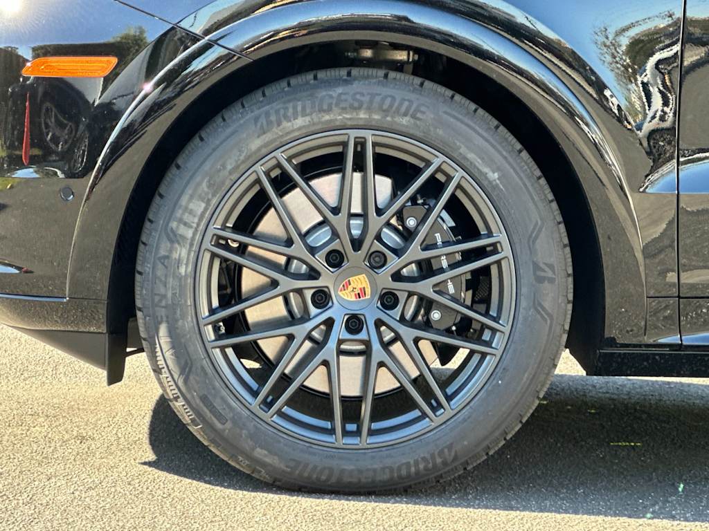 Thumbnail: 2026 Porsche Cayenne - 7