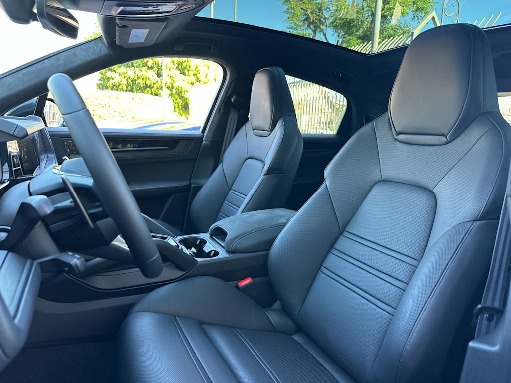 Thumbnail: 2026 Porsche Cayenne - 9