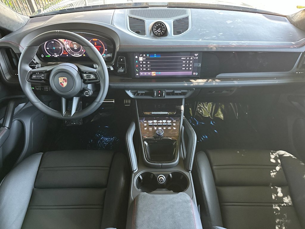 Thumbnail: 2026 Porsche Cayenne - 8