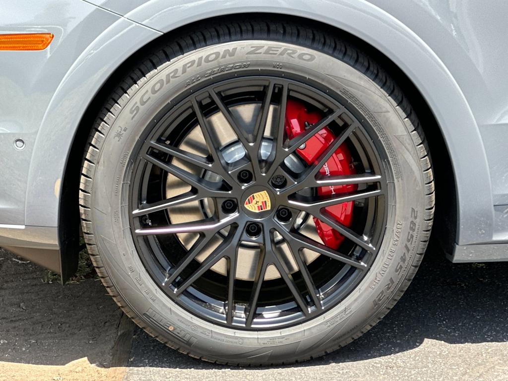 Thumbnail: 2026 Porsche Cayenne - 7