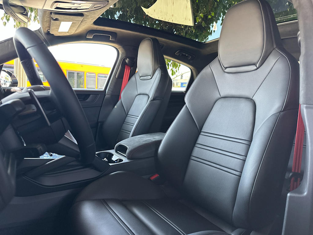 Thumbnail: 2026 Porsche Cayenne - 9