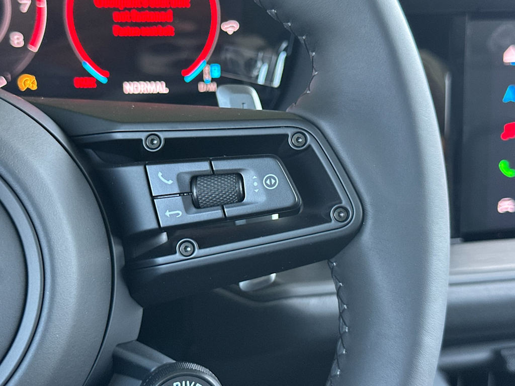 Thumbnail: 2026 Porsche Cayenne - 32