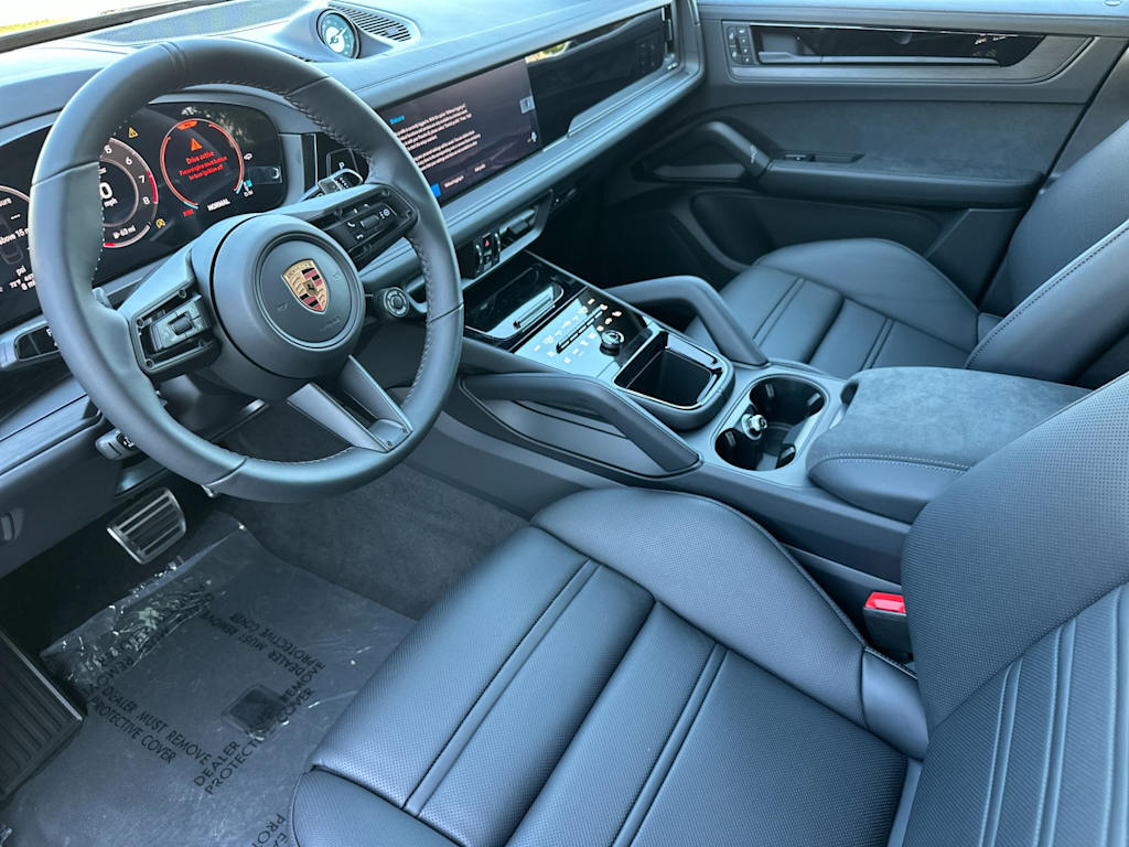 Thumbnail: 2026 Porsche Cayenne - 2