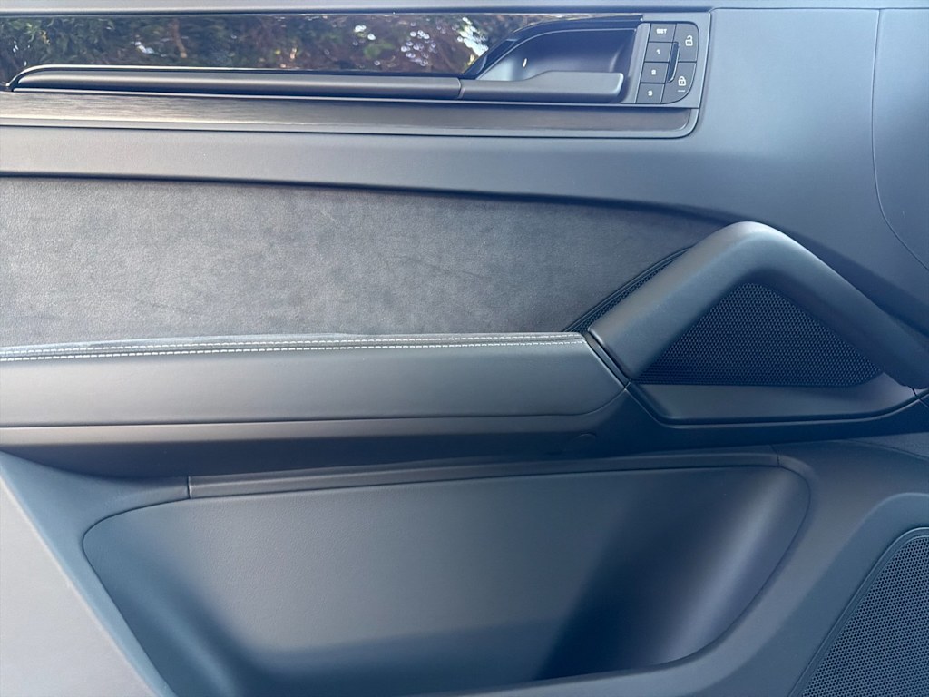 Thumbnail: 2026 Porsche Cayenne - 21