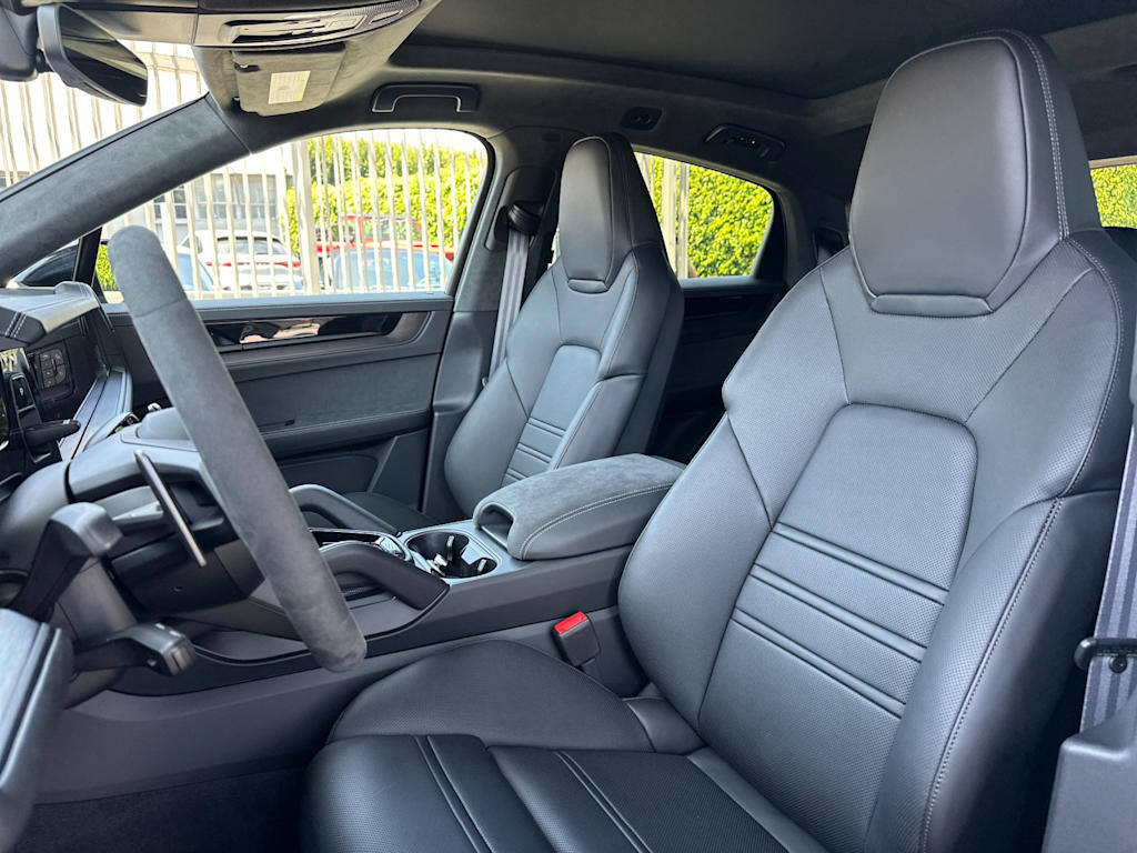 Thumbnail: 2026 Porsche Cayenne - 11