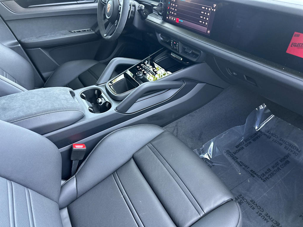 Thumbnail: 2026 Porsche Cayenne - 23