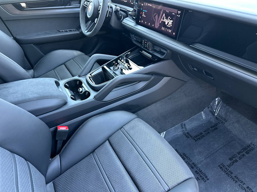Thumbnail: 2026 Porsche Cayenne - 14