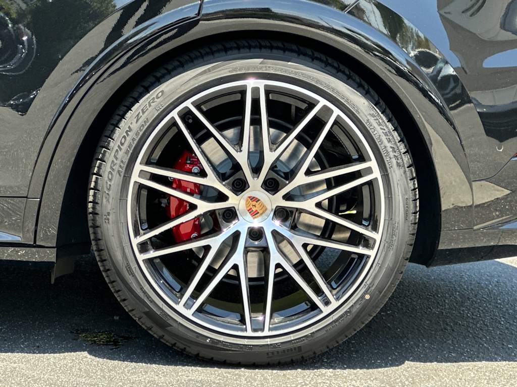 Thumbnail: 2026 Porsche Cayenne - 8