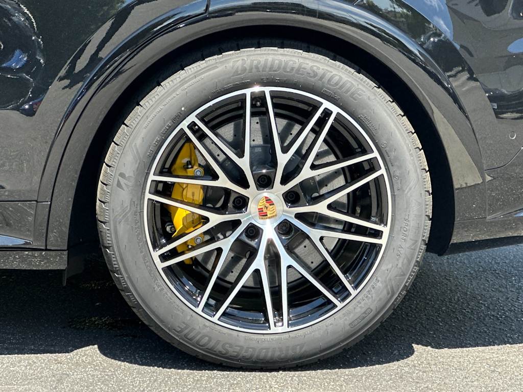 Thumbnail: 2026 Porsche Cayenne - 7