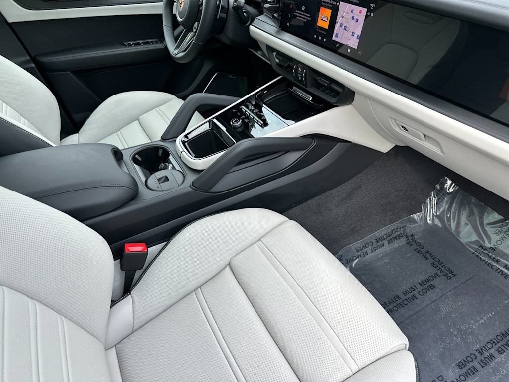 Thumbnail: 2026 Porsche Cayenne - 15