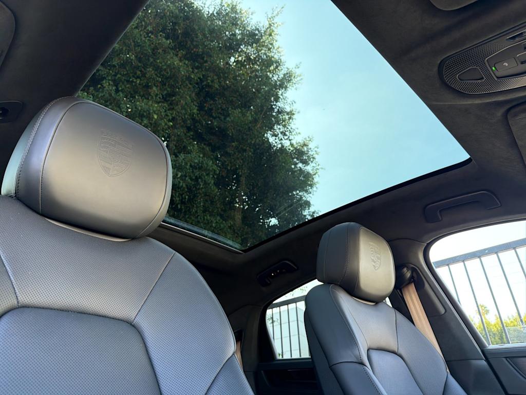Thumbnail: 2026 Porsche Cayenne - 23