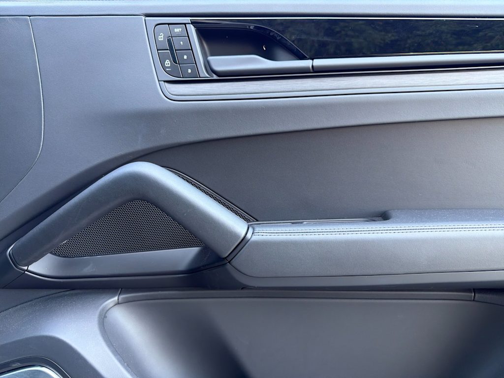Thumbnail: 2026 Porsche Cayenne - 24