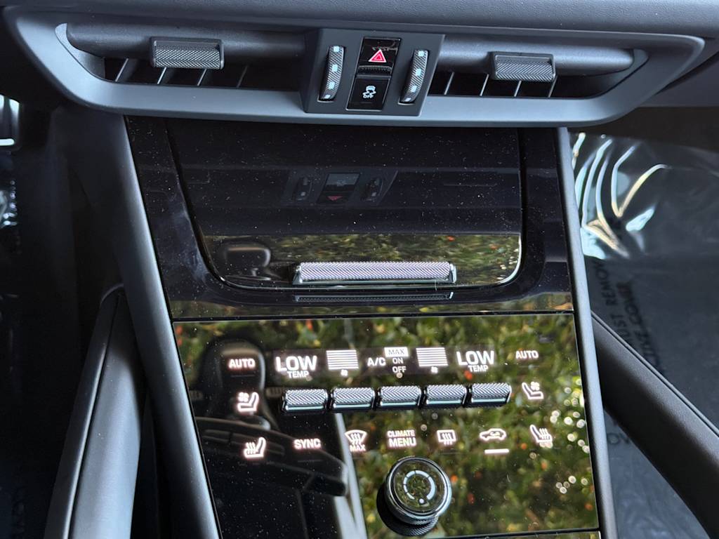 Thumbnail: 2026 Porsche Cayenne - 26