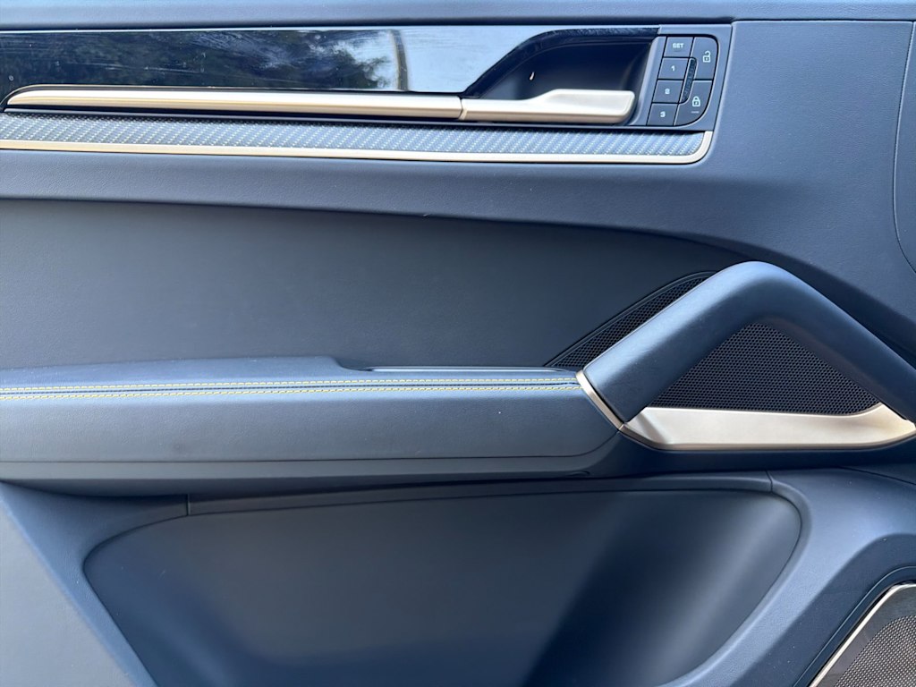 Thumbnail: 2026 Porsche Cayenne - 21