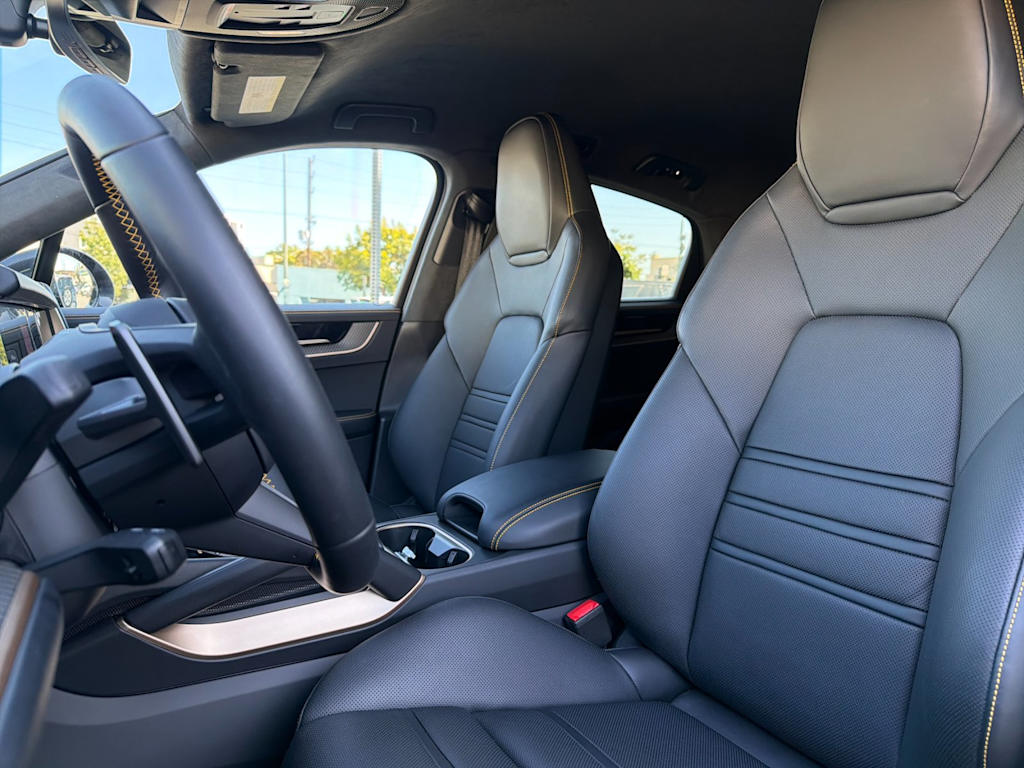 Thumbnail: 2026 Porsche Cayenne - 10