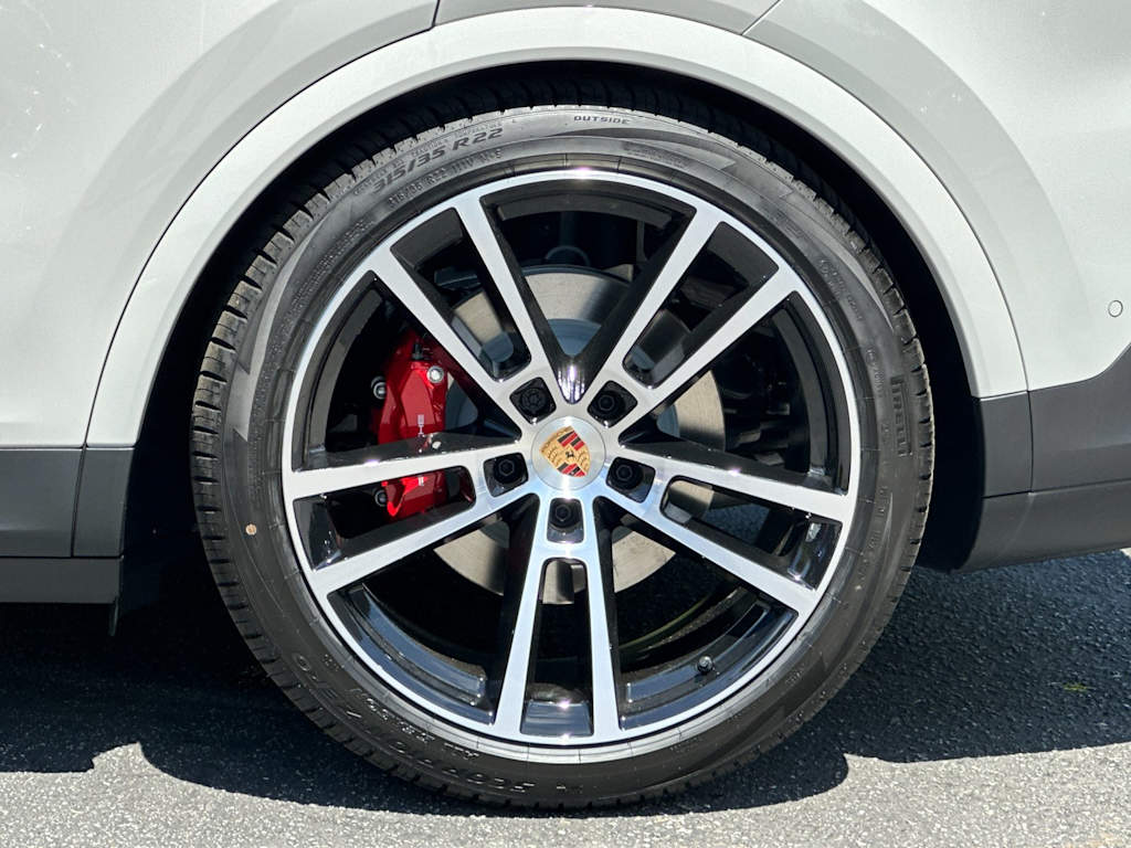 Thumbnail: 2026 Porsche Cayenne - 8