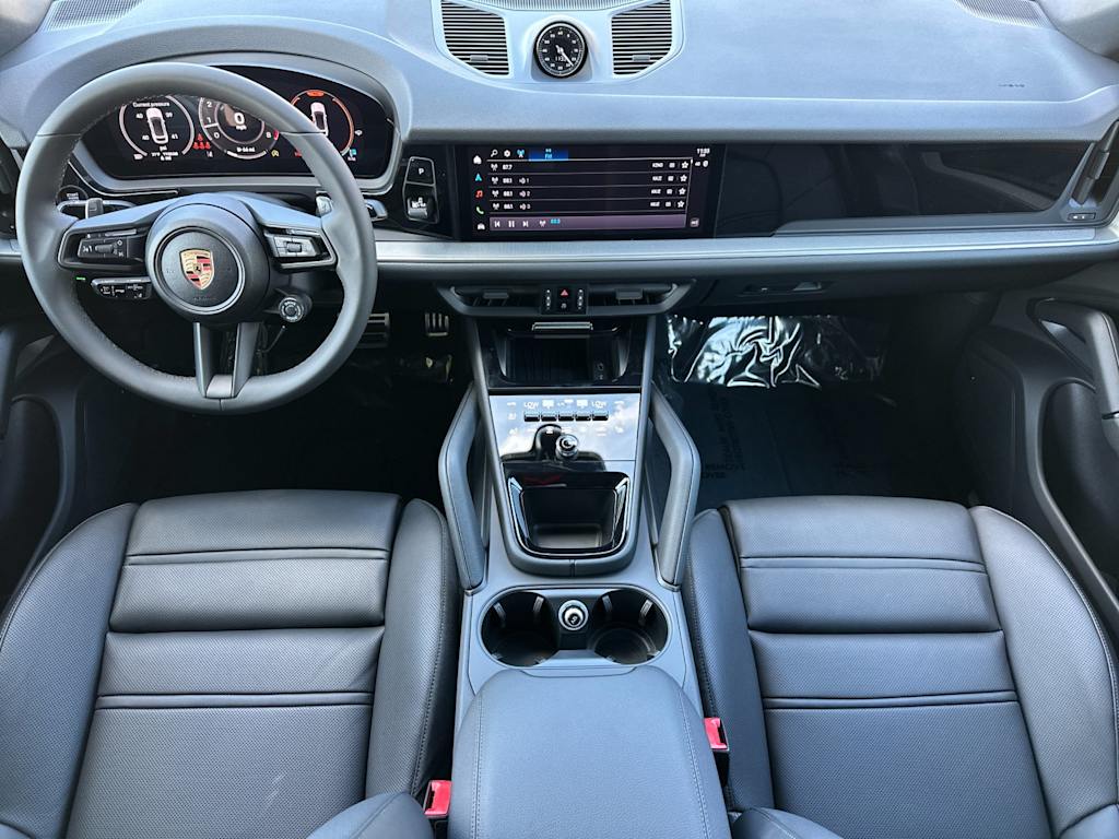 Thumbnail: 2026 Porsche Cayenne - 2