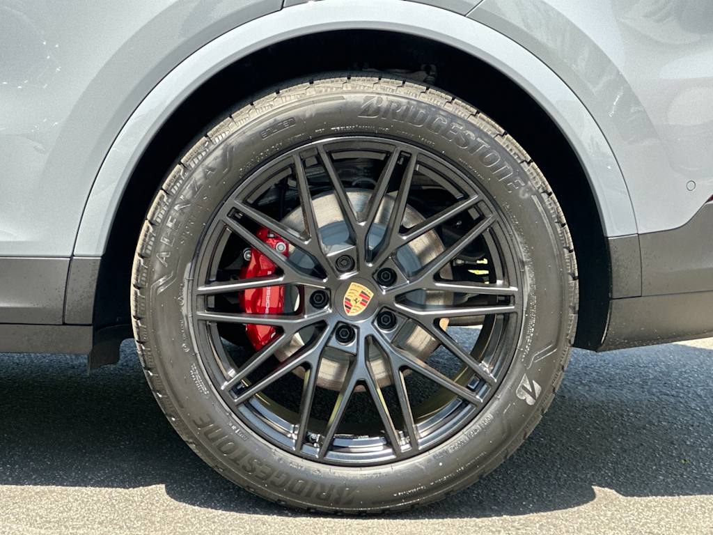 Thumbnail: 2026 Porsche Cayenne - 8