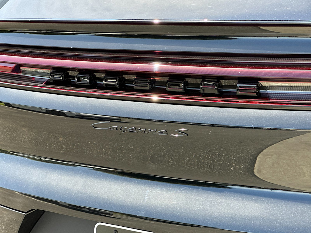 Thumbnail: 2026 Porsche Cayenne - 7