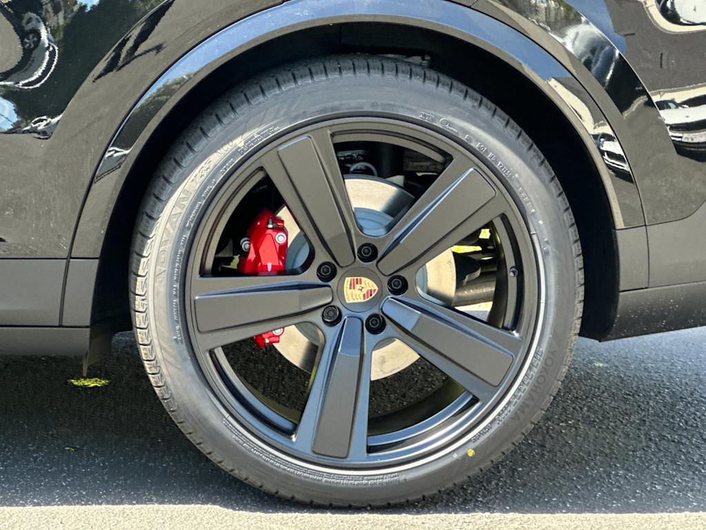 Thumbnail: 2026 Porsche Cayenne - 8