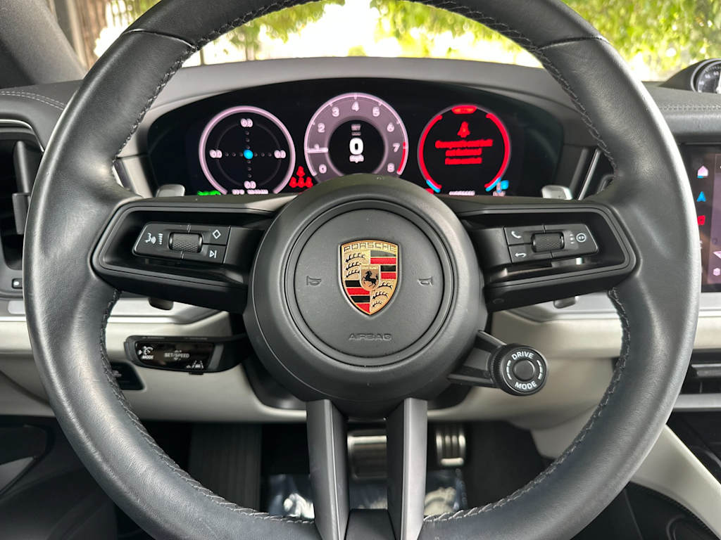 Thumbnail: 2024 Porsche Cayenne - 30