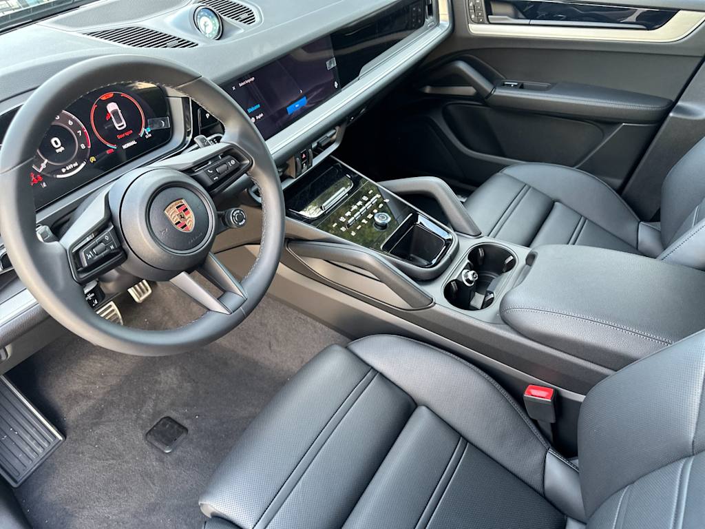 Thumbnail: 2026 Porsche Cayenne - 2